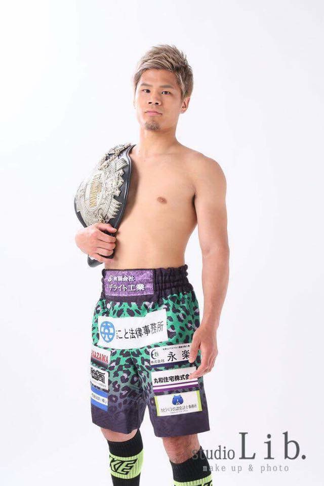 大阪市大正区の仲里ボクシングジムに在籍している日本チャンピオン坂晃典選手